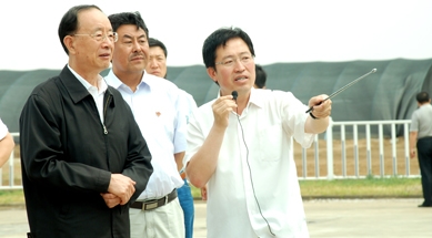 原中共中央書記處書記、中紀委副書記何勇視察我公司